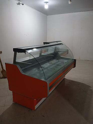 Soyuducu avadanlığı: Soyuducu vitrin – mağaza/supermarket üçün 2 ede var. ikisinide alana — 1