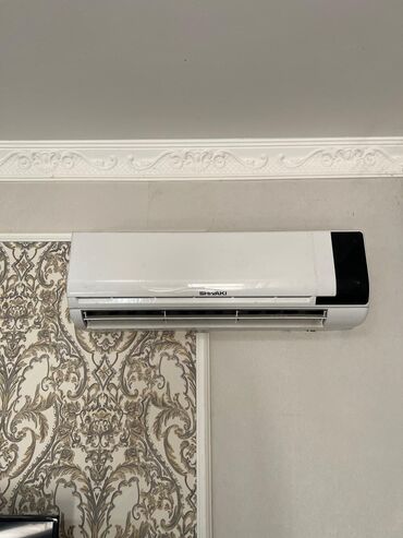 оконный кондиционер: Кондиционер Б/у, 30-35 м², Нет кредита