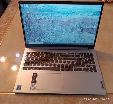 fujitsu laptop computers: Yeni almışam pul lazım olduğu üçün satıram qiymətdə razılaşma ederem