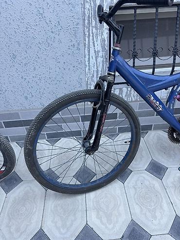 26 lik: Velosiped 26-lıq. Arxa diskini, patrışkaları, kamerləri və əl — 4