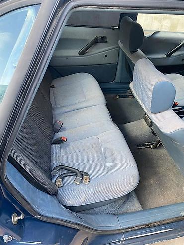 pass: Volkswagen Passat: 1989 г., 1.8 л, Механика, Бензин, Седан — 6