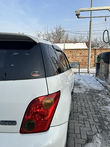 Toyota: Toyota ist: 2003 г., 1.3 л, Автомат, Бензин, Хэтчбэк — 10