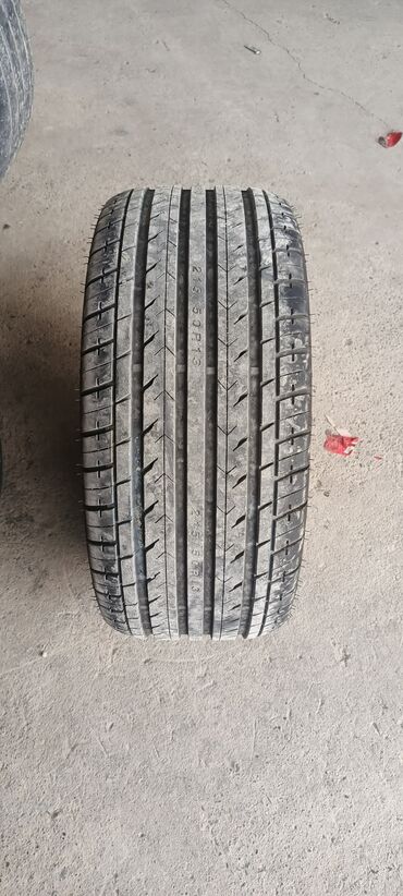 sin teker: Шина 215 / 50 / R 13
