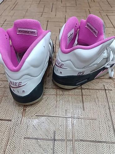 jordan 5: Кроссовки Nike Air Jordan 5 Retro,размер 38(стелька 24см), состояние — 3