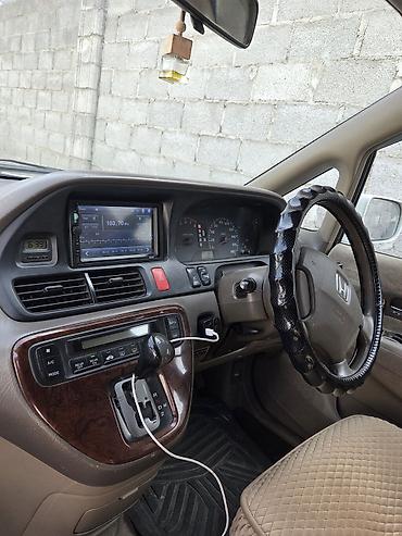 2000: Honda Orthia: 2000 г., 2.3 л, Автомат, Универсал — 4