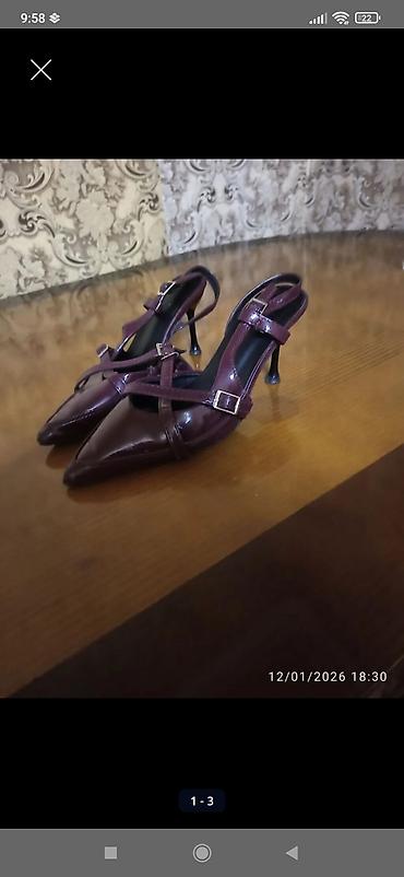 закрытые туфли: Qadın klassik ayaqqabısı – dikdaban, açıq dabanlı (slingback) model — 1