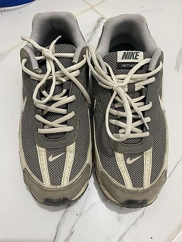 беговые ботасы: Мужские кроссовки, 43, Nike, Б/у, цвет - Серый — 3