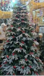 yuxuda şam ağacı görmək: Qar effekti və bəzəklərlə süni Yeni il şam ağacı. Hündürlük 2 metr. En