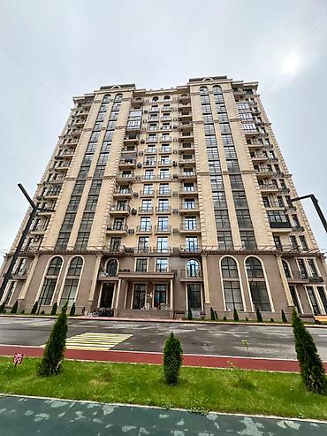 временные квартиры: 3 комнаты, 140 м², Ала-Арча ТРЦ Элитка, Пентхаус этаж, Дизайнерский ремонт — 1