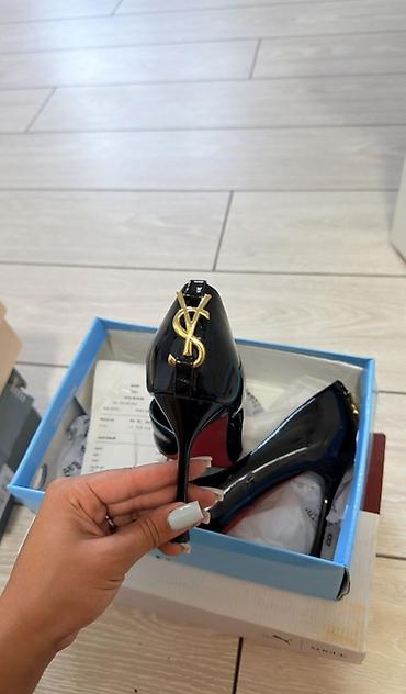 ysl tufli: 1 defe ceklişe geyinilib tezedir qebzide durur. 37 olcu — 2