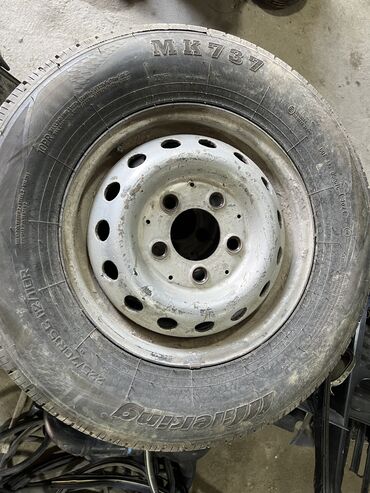 колесо для шиншиллы: Дөңгөлөктөр монтажда 225 / 70 / R 15, Колдонулган, Комплект, Жүк ташуучу унаалар/Автобустар, Темир, тешиктери - 5