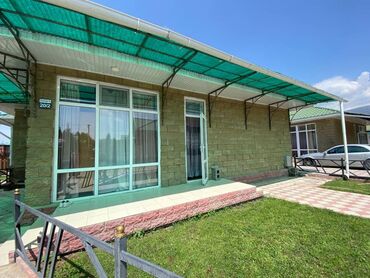 как быстро продать дом в бишкеке в Кыргызстан | Другие товары для дома: 100 м², 4 комнаты, Свежий ремонт С мебелью, Кухонная мебель