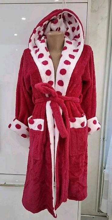 Bade mantili 
veli. Sm, l, xl 
cena 2550 din

T