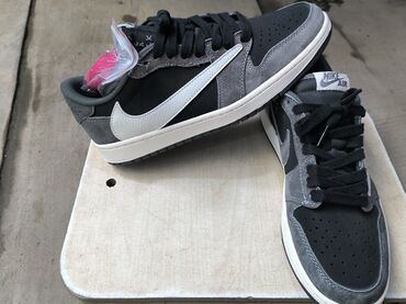 матча чай бишкек цена: Мужские кроссовки, 42, Nike, Новый, цвет - Серый, Бесплатная доставка