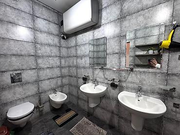 Долгосрочная аренда квартир: 4 комнаты, Агентство недвижимости, Без подселения, С мебелью полностью at lalafo.kg — 16 Долгосрочная аренда квартир: 4 комнаты, Агентство недвижимости, Без подселения, С мебелью полностью — 16