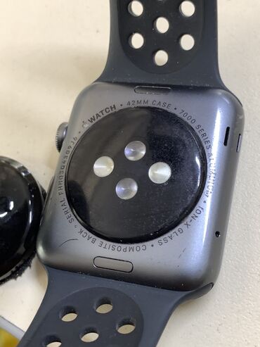 эпл часы: СРОЧНО ПРОДАЮ apple watch оригинал, надо поменять стекло,ЭКРАН ЦЕЛЫЙ И