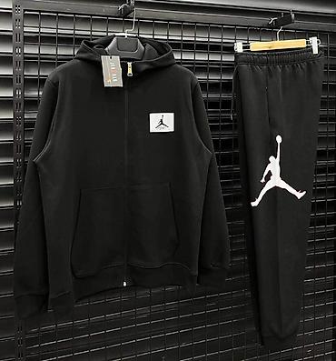 prada prsluk: Muške komplet trenerke 
S, M, L, XL, XXL, 
Cena 3999din
PS✨ — 1