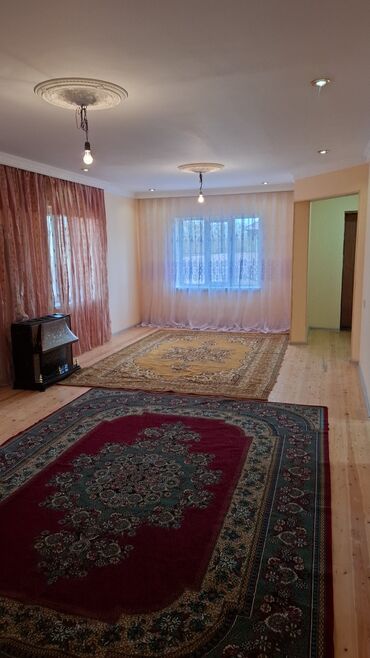 kirayə ev qarayev: 1111 м², 4 комнаты