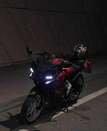 Nəqliyyat: Məhsul: RS 200 sport motosiklet Xüsusiyyətlər: - Korpusu: aqressiv — 4