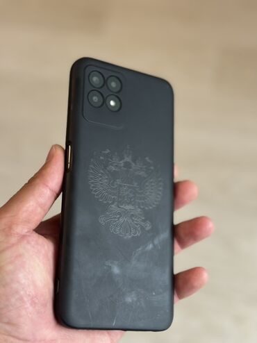 Realme 8i yaddas 64gb ram 4+4gb islek yeni kimi ciziq capiq qeti yoxdu