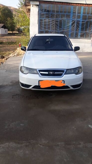 Daewoo: Daewoo Nexia: 2010 г., 1.5 л, Механика, Газ, Седан