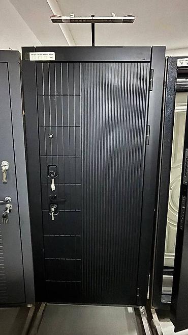 Межкомнатные двери: Входная дверь с декоративной панелью внутри и снаружи — это — 12