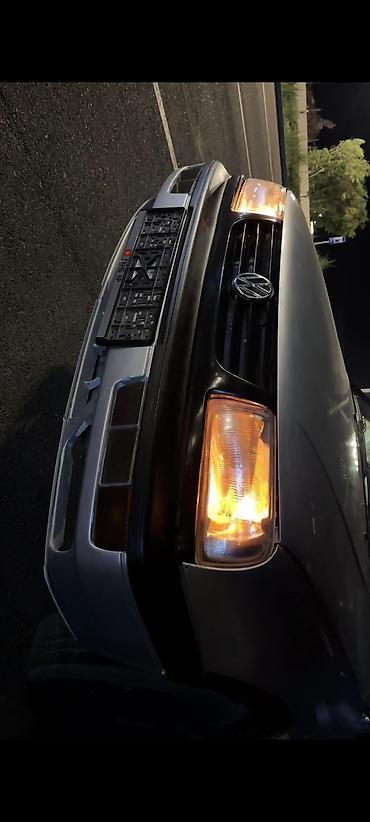 радиальный: Volkswagen Jetta: 1993 г., Бензин, Седан — 2