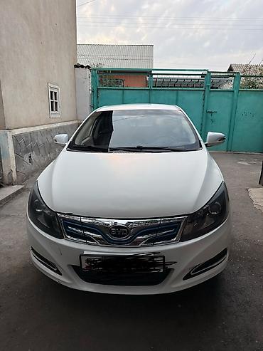 led свет: BYD E5: 2019 г., 1.6 л, Автомат, Электромобиль, Седан — 1