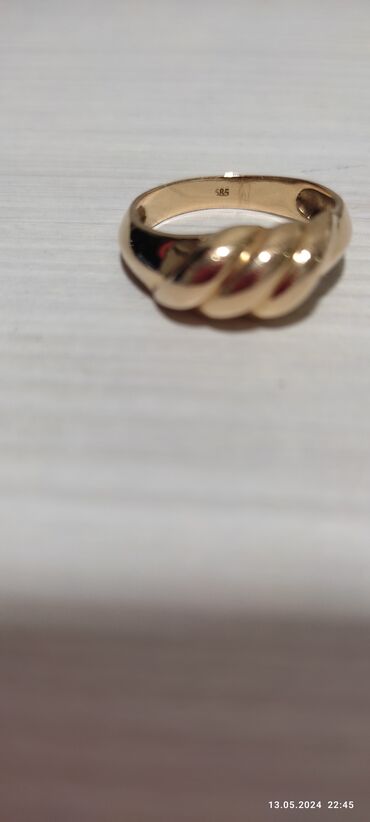 кольцо пацанки 7: Золотое кольцо585 проба(Россия3,53 гр) 18 размер