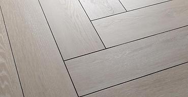 Напольные работы: Укладка Кварц винил, ламинадплинтусов,ковролинлинолеум и наливной — 5