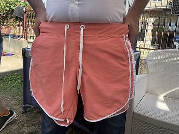 prsluk i sorc: Muške šorts/bermude za plažu – koralno roze boje sa belim detaljima - — 1