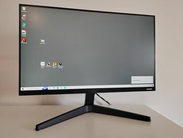 Monitori: Samsung IPS Monitor 24" Prodajem vrhunski monitor Samsung — 9