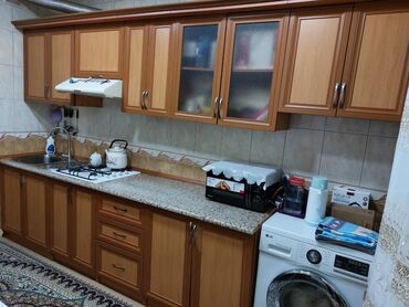 Кухонные гарнитуры: ‼️metbex mebeli satılır ‼️350 AZN.ustunde qaz moyka aspirator.unvan