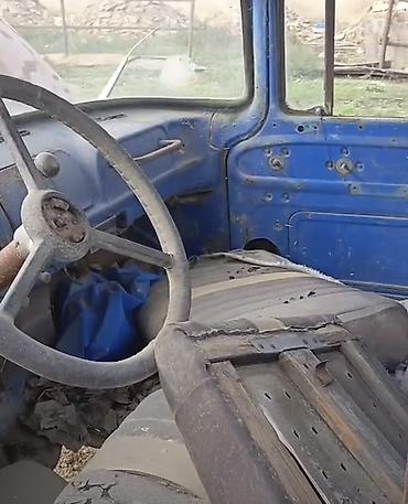 parcalarin topdan satisi: 2 eded zil kabinkasi satilir cutu 1600. biri renglenib digeri — 3