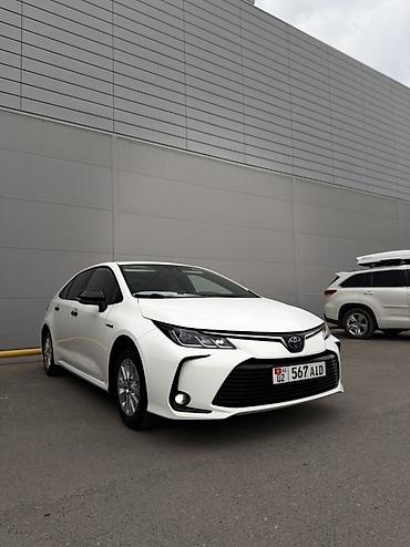coroll: Toyota Corolla: 2021 г., 1.8 л, Автомат, Гибрид, Седан — 3