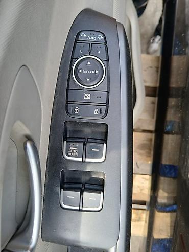 Стеклоподъемник Kia carnival YP 2.5 2015 перед. лев. (б/у) at lalafo.kg Стеклоподъемник Kia carnival YP 2.5 2015 перед. лев. (б/у)