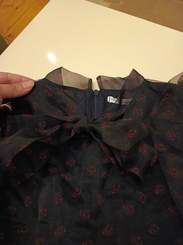 Ətəklər: Qız uşaqları üçün - Dizayn: Tünd göy fon üzərində qırmızı qızılgül -da lalafo.az — 11 Ətəklər: Qız uşaqları üçün - Dizayn: Tünd göy fon üzərində qırmızı qızılgül — 11