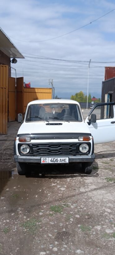 прицепы на трактор: ВАЗ (ЛАДА) 4x4 Нива: 2003 г., 1.7 л, Механика, Бензин, Внедорожник
