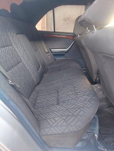 w202 rezin: Mercedes-Benz C-Class: 2.2 l | 1995 il Sedan — 5