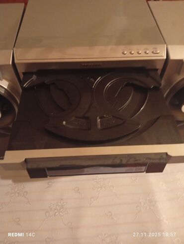 Musiqi mərkəzləri: Samsung MAX-ZJ850 mini komponent audio sistemi - 2 güclü akustik — 12