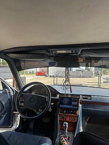 smart open: Mercedes-Benz W124: 1994 г., Автомат, Седан — 3