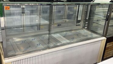 Paltaryuyan maşınlar: Soyuducu vitrin – paslanmayan poladdan korpus, ön və yanları şüşəli