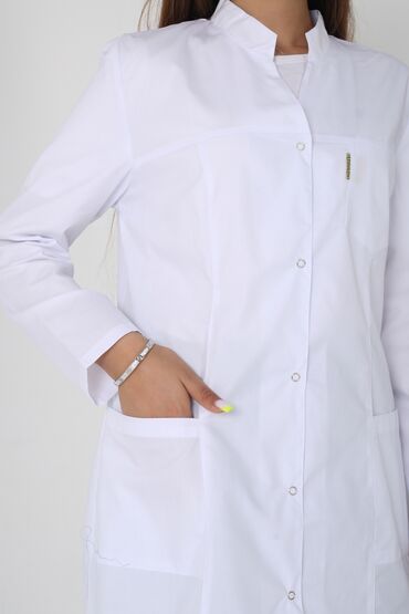 Медицинская одежда: Мед халат -Очень красиво сидит -Имеет приталенный силует -Ткань — 7