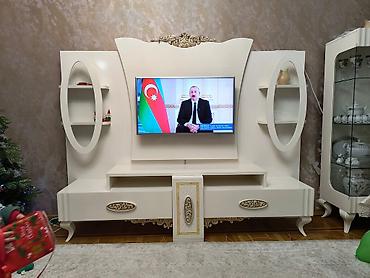 samdamlar: Zal dəsti – klassik üslubda, krem-ağ rəng və qızılı dekorla — 2
