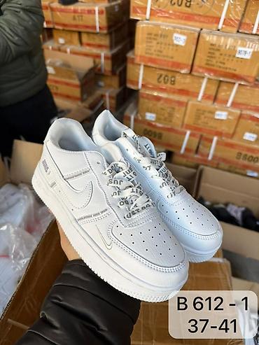 Кроссовки и спортивная обувь: СПЕШИТЕ ! СПЕШИТЕ ! СПЕШИТЕ ! Предприниматели и торговцы обувью at lalafo.kg — 48 Кроссовки и спортивная обувь: СПЕШИТЕ ! СПЕШИТЕ ! СПЕШИТЕ ! Предприниматели и торговцы обувью — 48