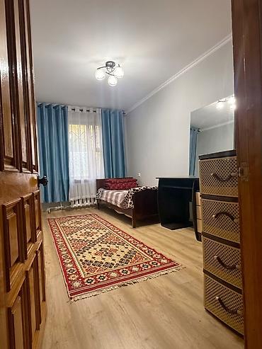 Батирлер: 3 бөлмө, 58 м², 10-мкр 104-серия, 1 кабат, Косметикалык оңдоо — 4