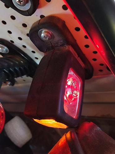 led lights: Габаритный светодиодный фонарь боковой/угловой для коммерческого — 1