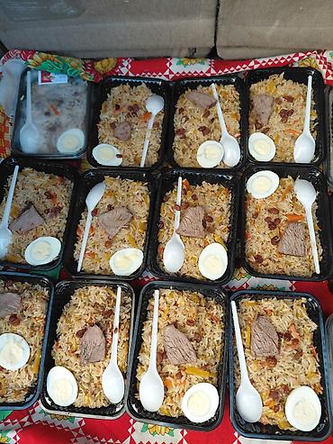 Готовые блюда, кулинария: Плов в индивидуальных контейнерах плов 1 кг +шакарап 1 вах 2400 — 3