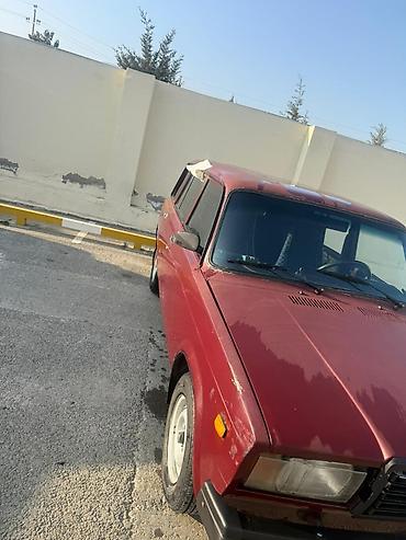 VAZ (LADA): VAZ 2104 universal – tünd qırmızı rəng Xüsusiyyətlər: - Korpus: 5 — 10
