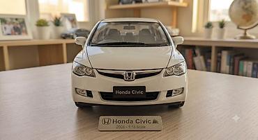 İncəsənət və kolleksiyalar: Honda, 2008 il, 1:18, Dəmir — 1
